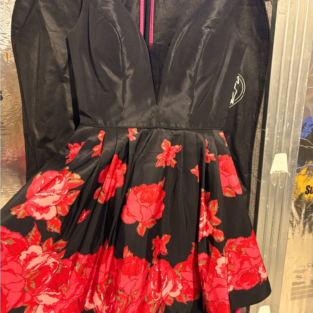 Sherri hill dress size 6